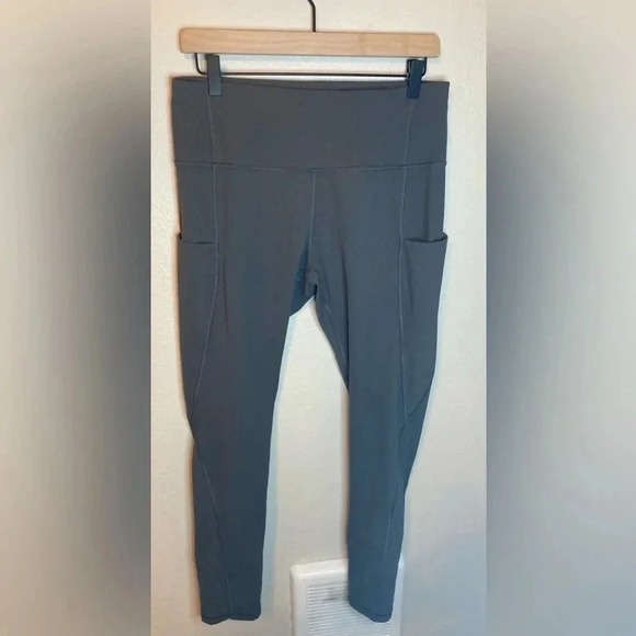 Phisockat Amazon Pocket Leggings Size Large Gray - Picture 3 of 6